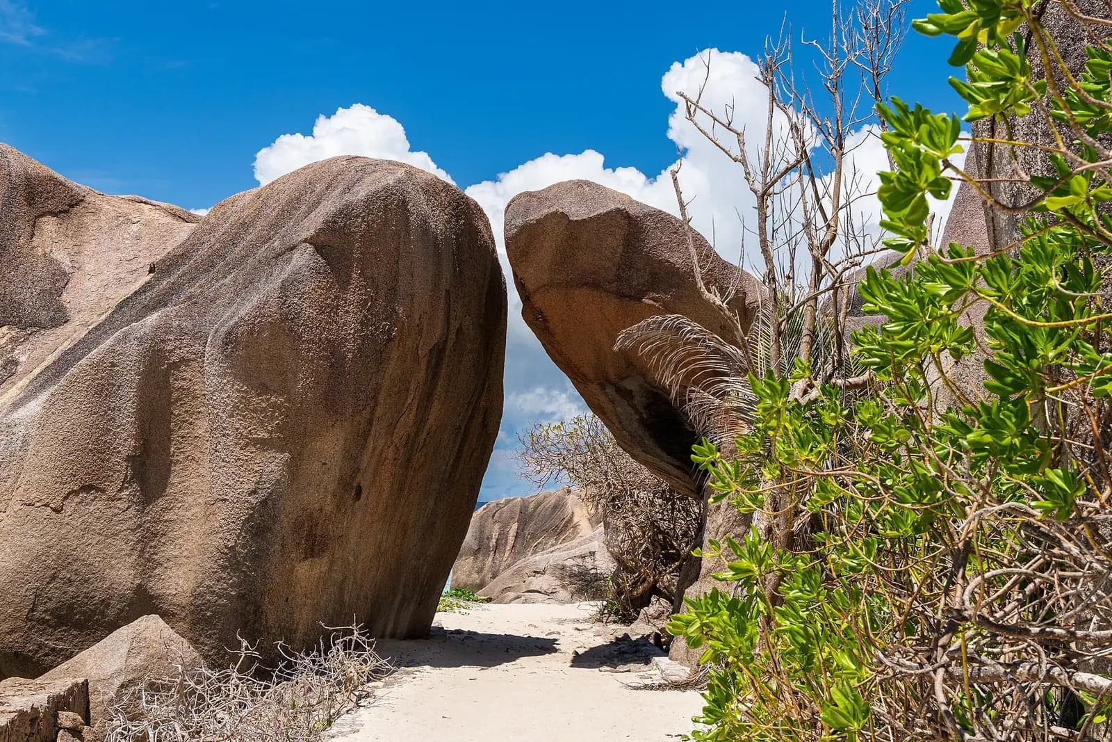 Anse Source d'Argent, La Digue, Seychelles - sandy passage between two granite boulders