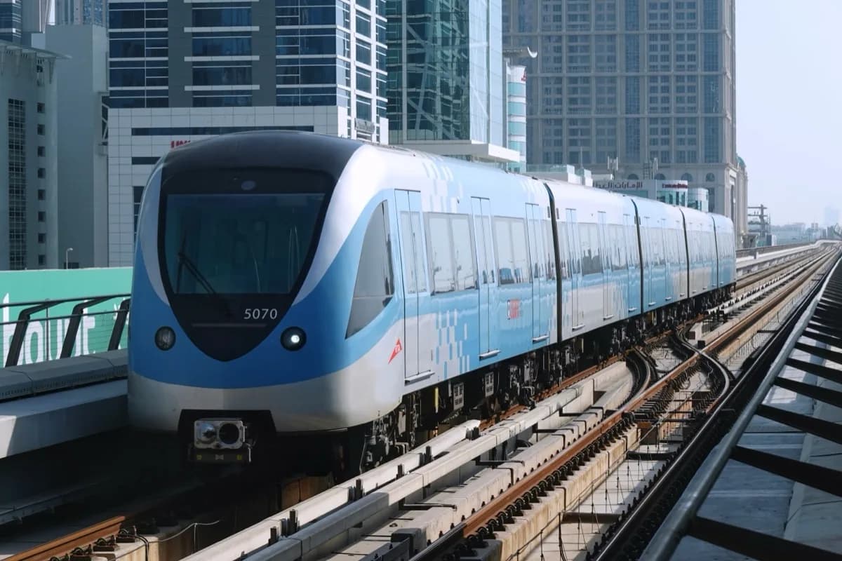 A Dubai Metro train entering Business Bay station on the Red Line
