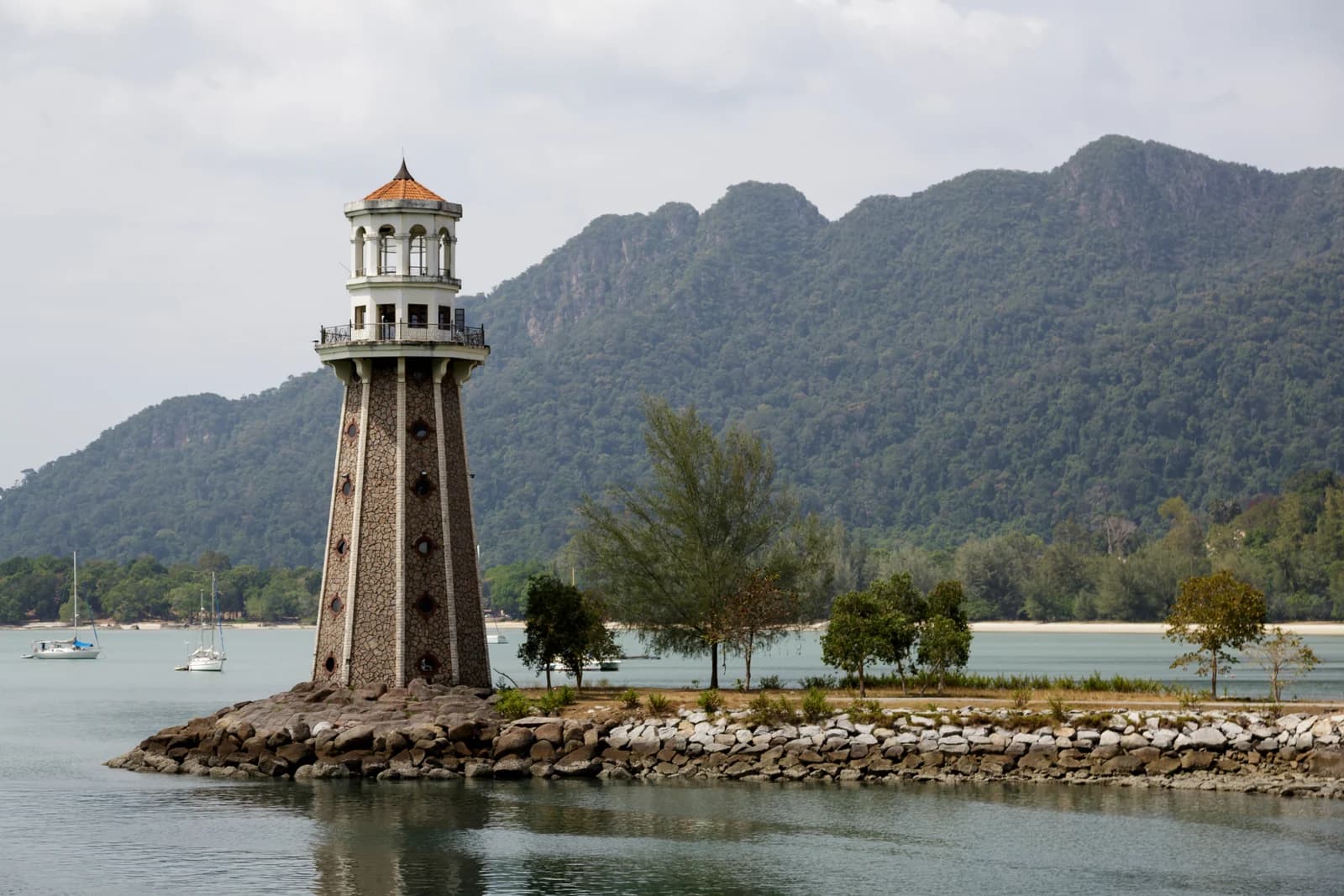 The lighthouse at Telaga Harbour on Pantai Kok, below the Machinchang range in Langkawi