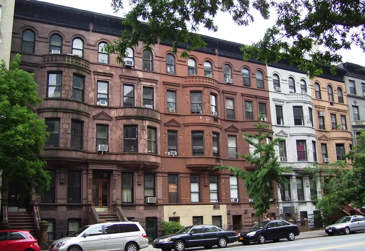Brownstones on the Upper West Side, the family neighbourhood by Central Park