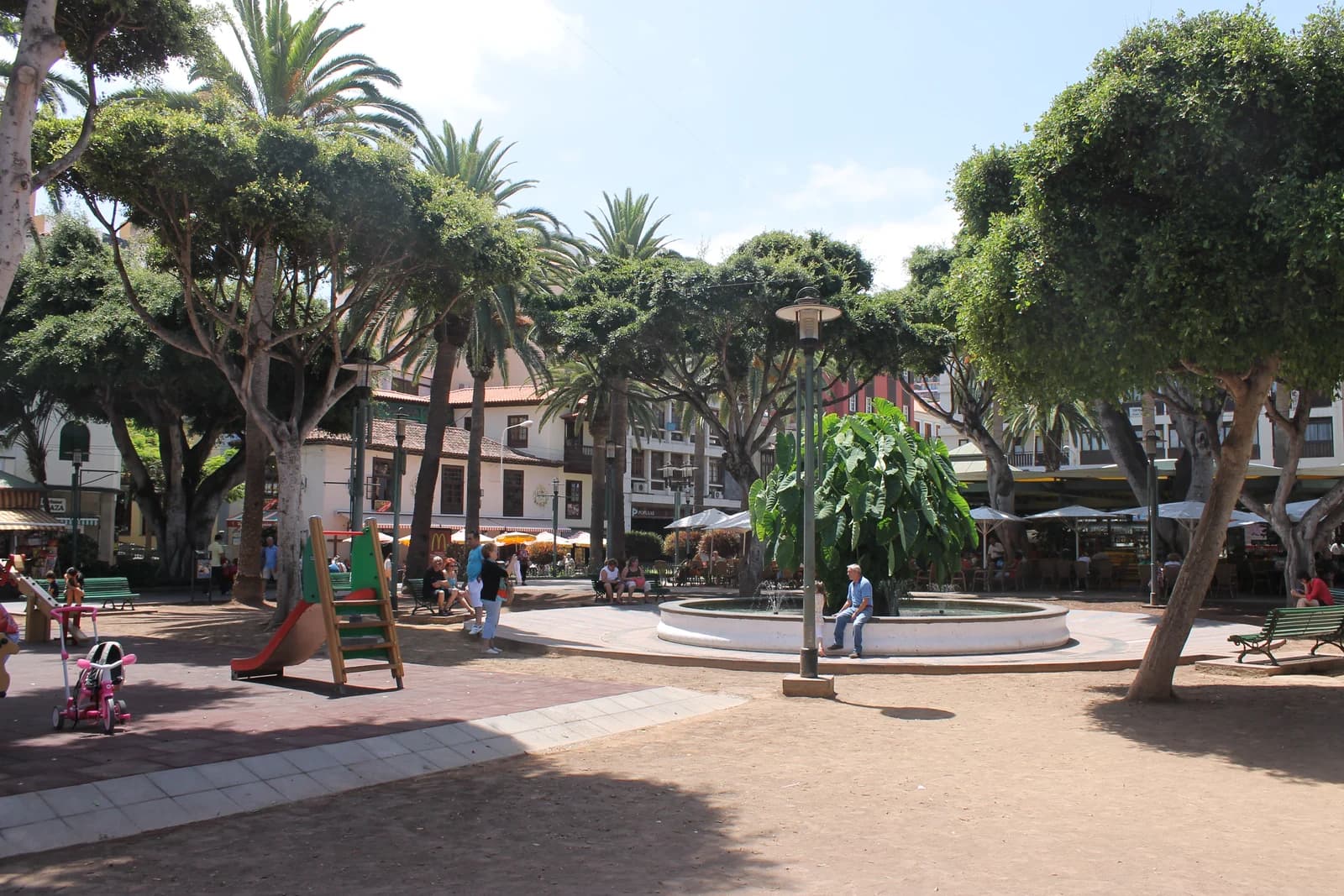 Plaza del Charco, the shaded main square of the old town in Puerto de la Cruz