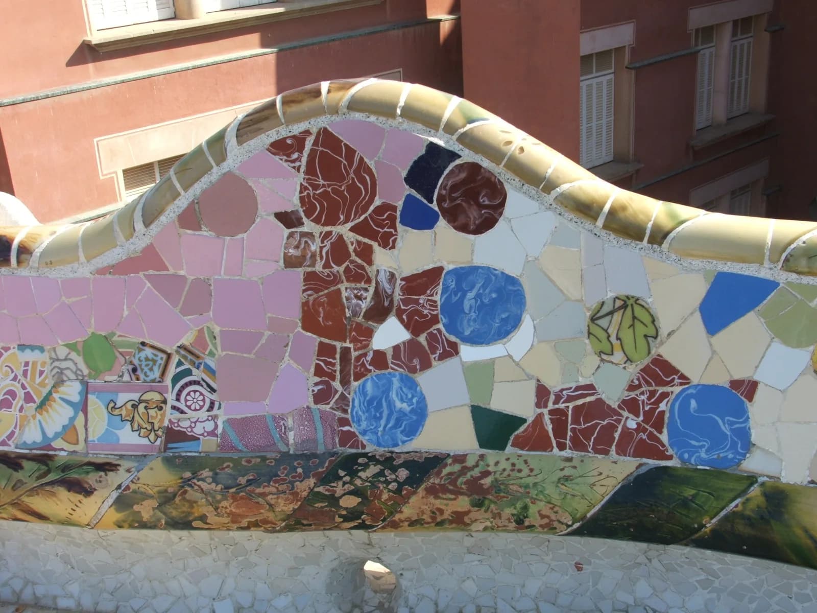 The mosaic bench at Park Guell in Barcelona, the sight that decides where families stay