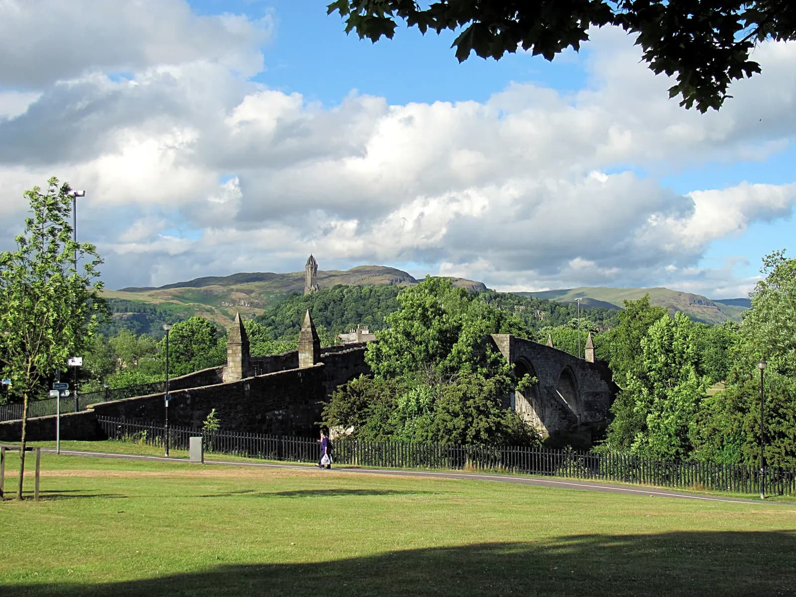 Stirling Bridge with the Wallace Monument on the crag behind it