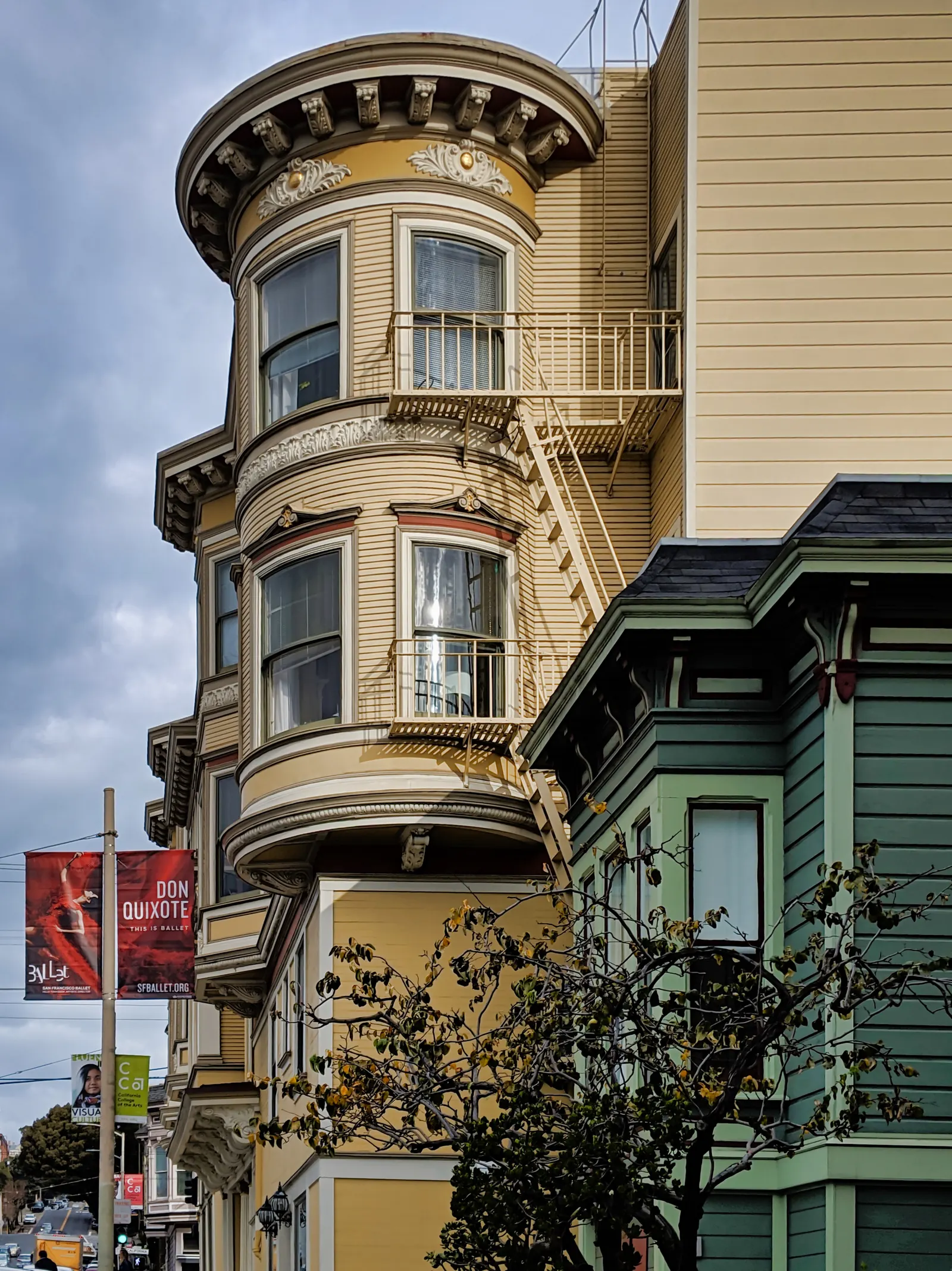 A painted Victorian house front in Pacific Heights, San Francisco