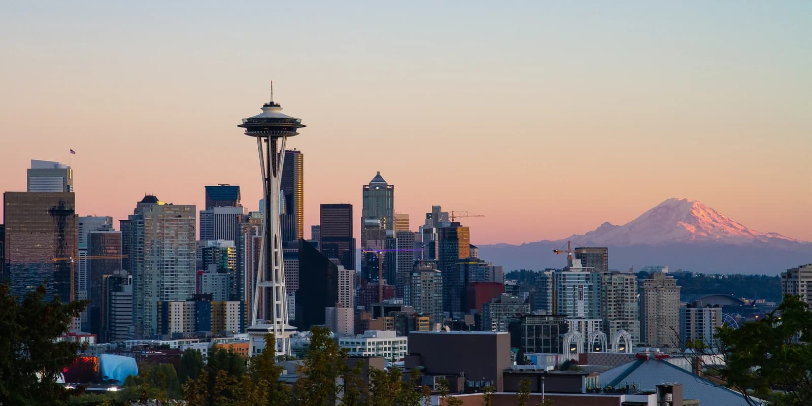The Seattle skyline and Mount Rainier seen from Kerry Park on Queen Anne hill