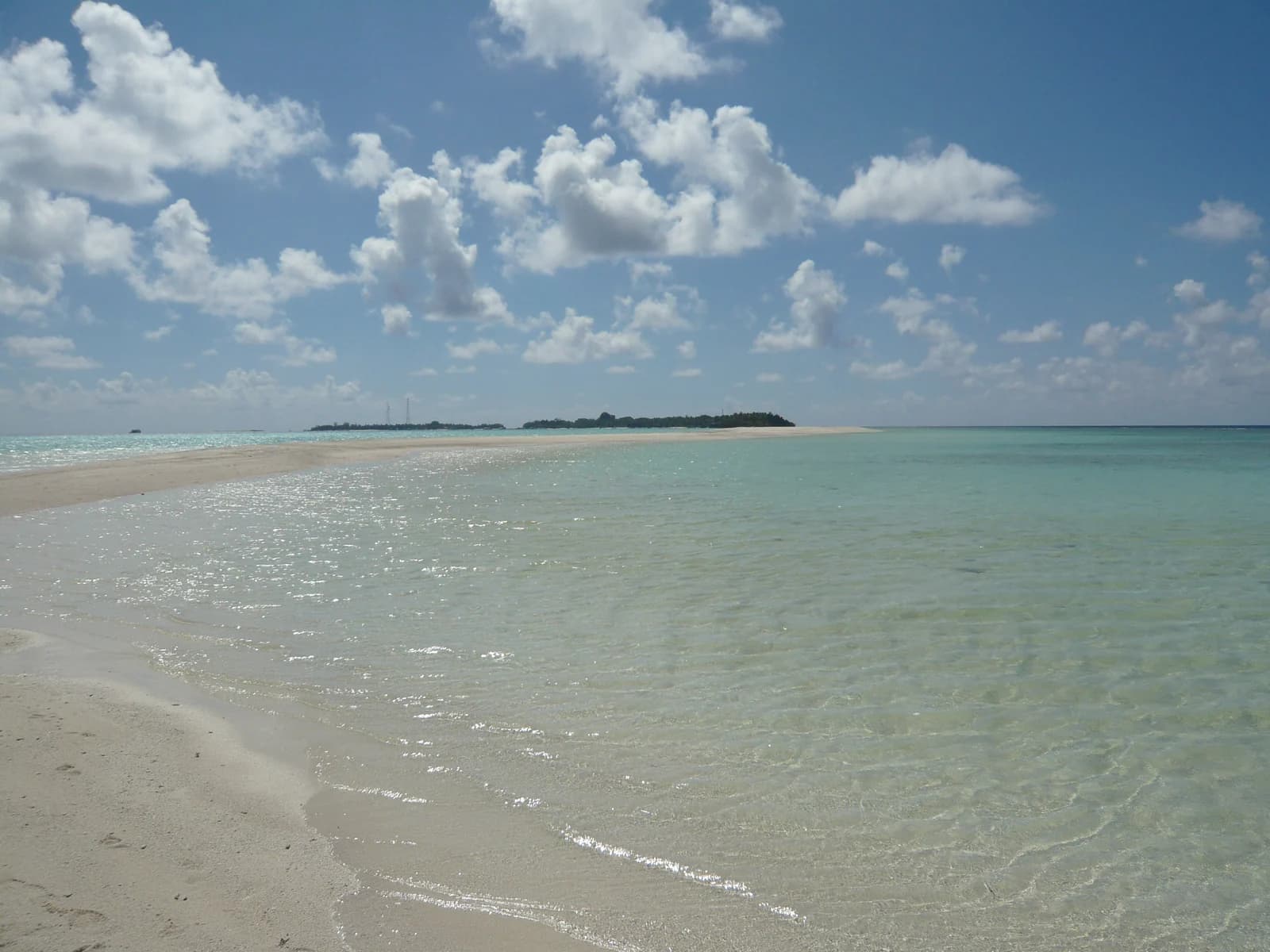The shallow sandbank running off Kuramathi in Rasdhoo Atoll, one of the Maldives family resort islands