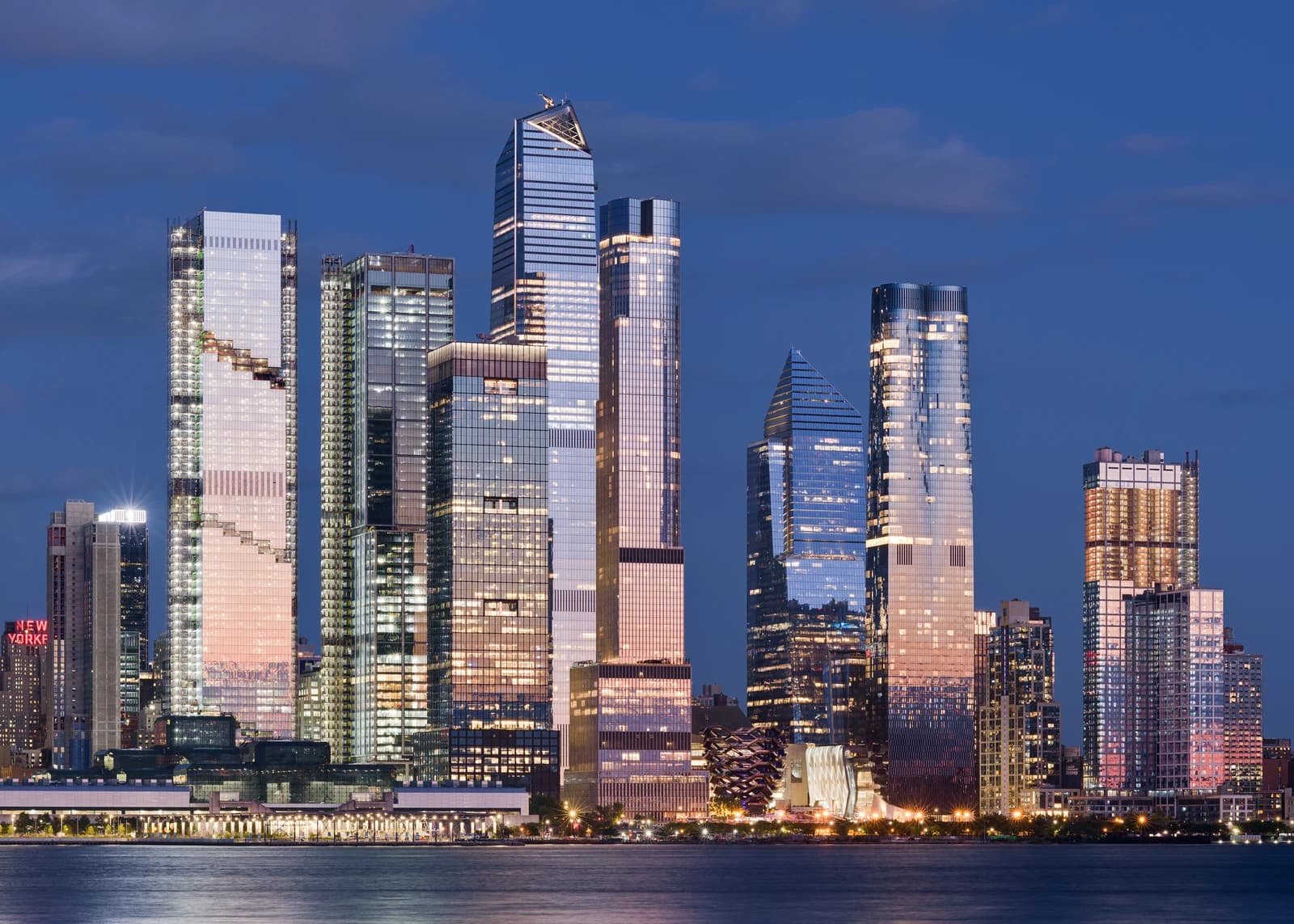 Midtown Manhattan skyline in New York
