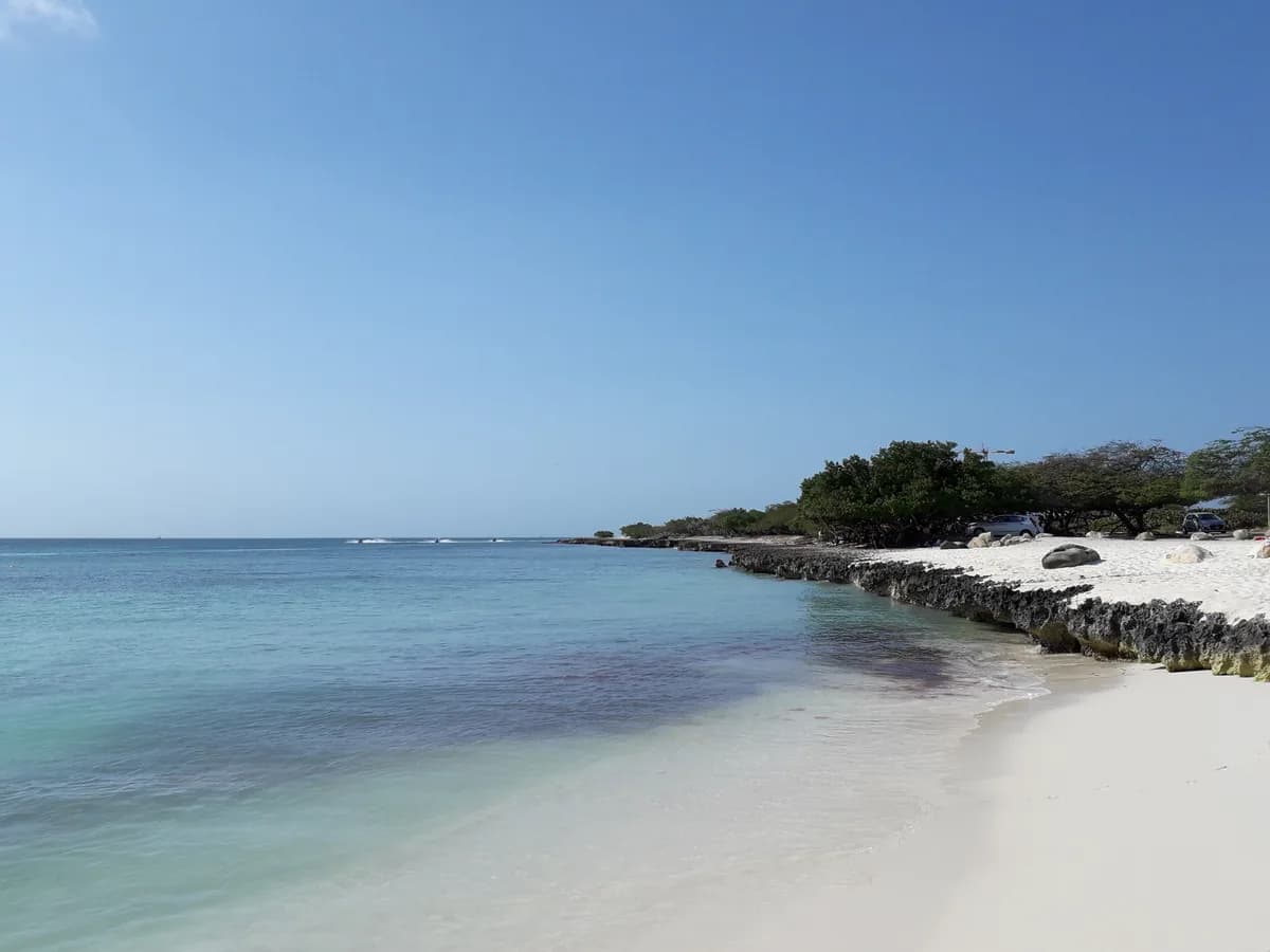 Calm-sea season in Aruba