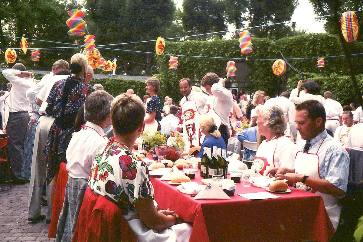 Crayfish parties (kräftskiva) in Stockholm