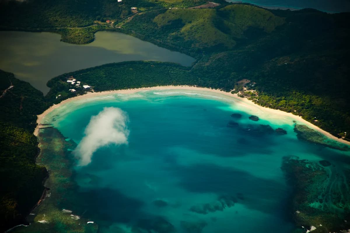 Dry-season beach weather in Puerto Rico