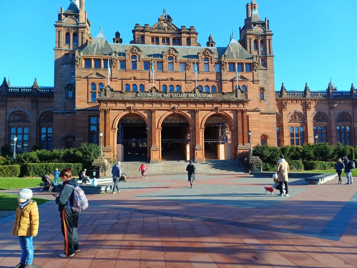 Glasgow, a day trip from Edinburgh