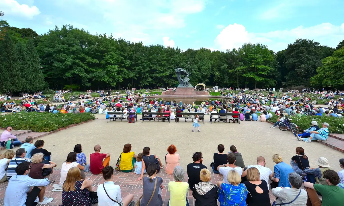 Lazienki Park & the Chopin concerts in Warsaw