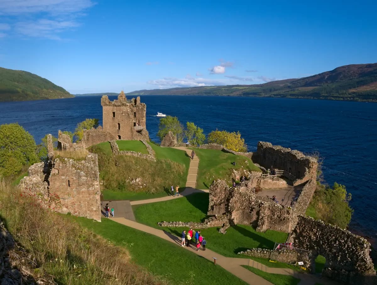Loch Ness and Inverness, a day trip from Edinburgh
