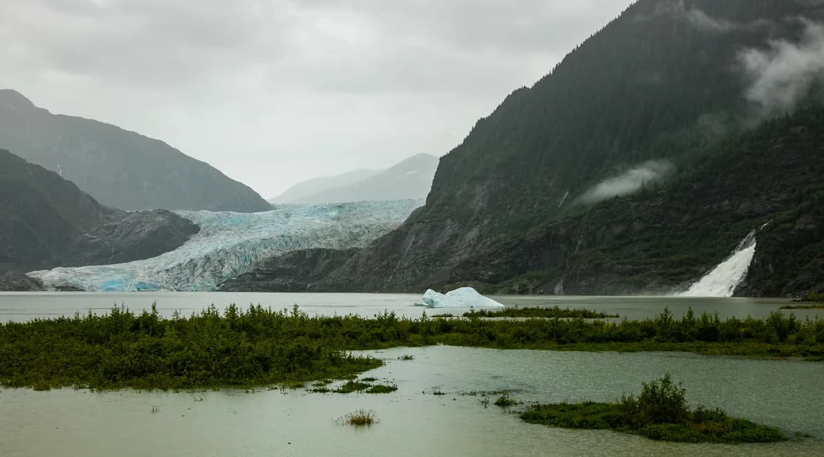 Mendenhall Glacier & Nugget Falls in Juneau