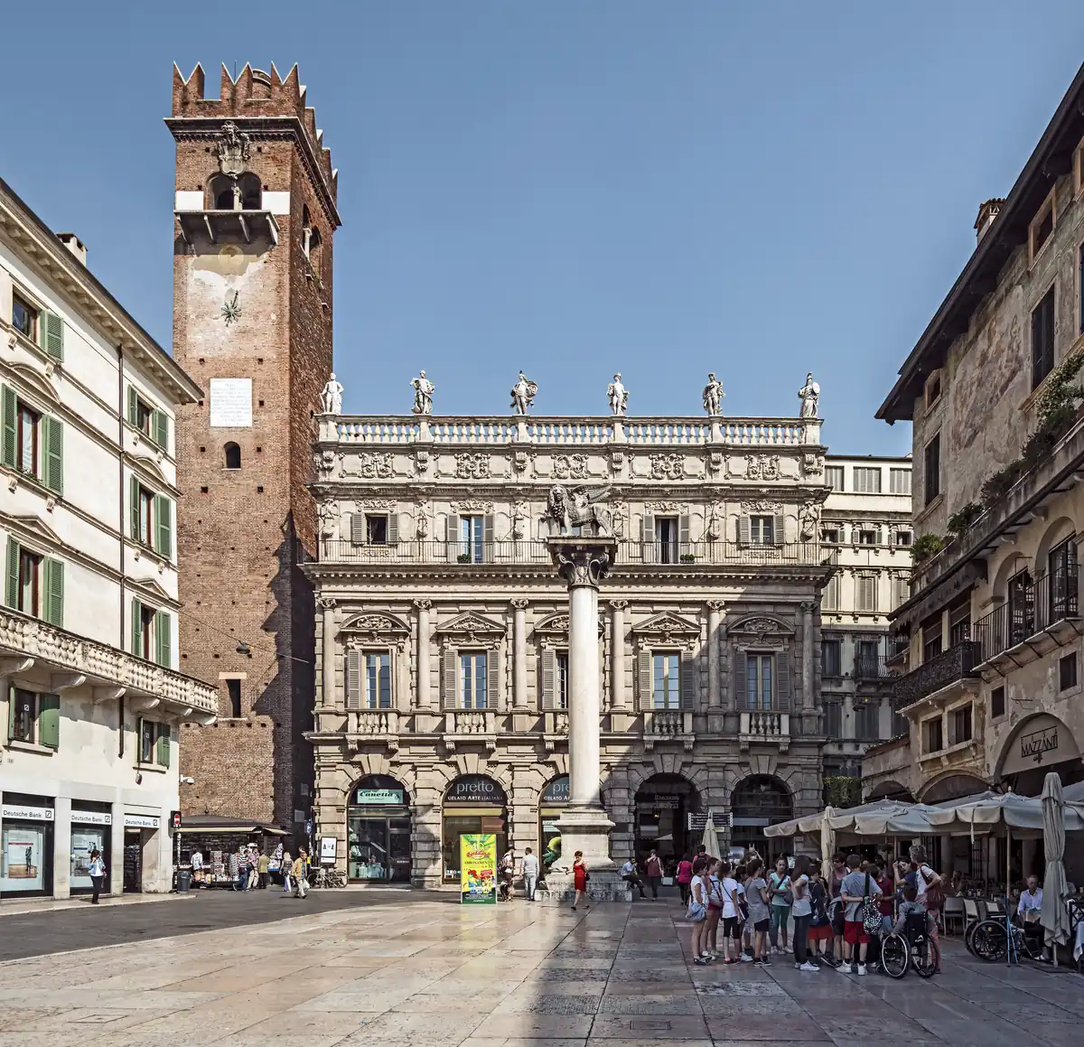 Piazza delle Erbe in Verona