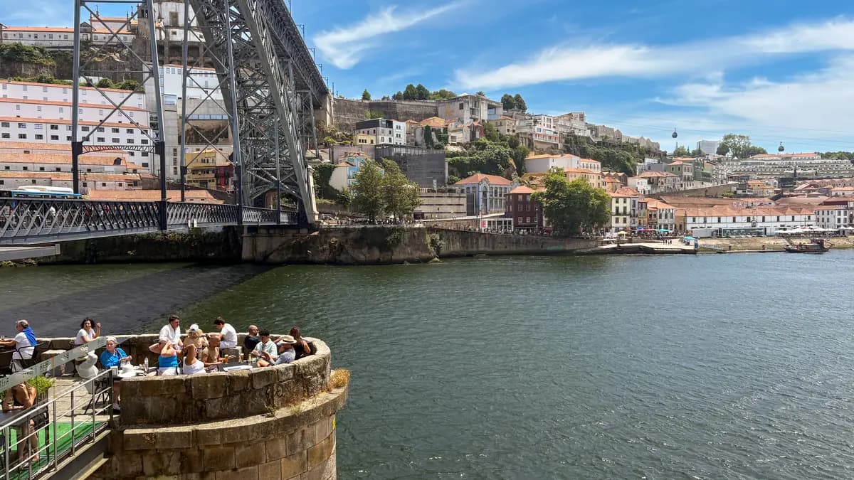 Port tasting in Vila Nova de Gaia in Porto