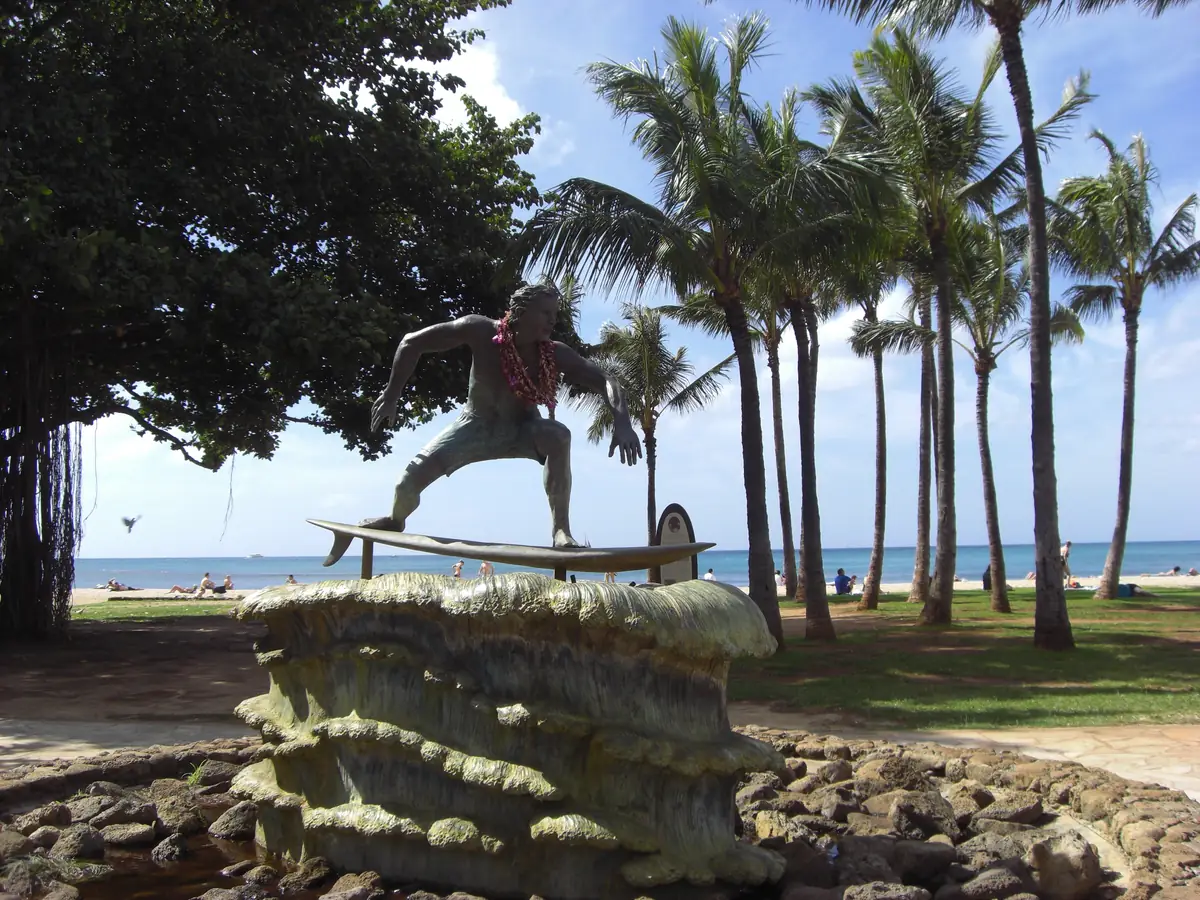 Summer south-shore surf in Hawaii